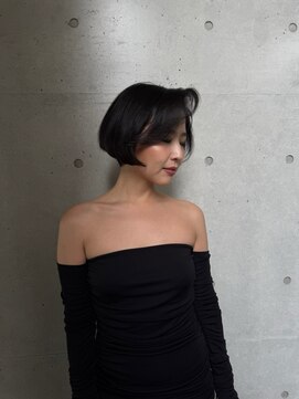 リバレッジ 白金(Leverage) 大人海外ショートボブ:Kaede Kotaki