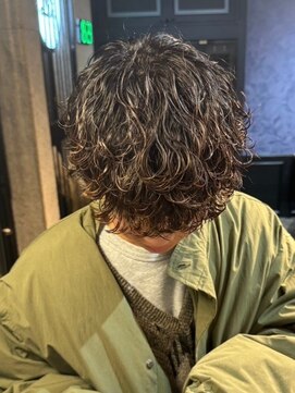 リット バイ フィフス 天文館店(Lit. by fifth) 鹿児島メンズマッシュ波巻きパーマツイスパメンズパーマ刈り上げ