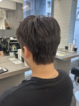 オーバルバイアピッシュ(OVARL by apish) メンズカット/韓国ヘア/メンズパーマ/センターパート