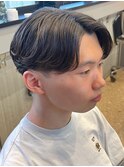 自然な毛流れでラフにキマるセンターパート×ニュアンスパーマ