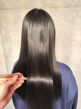 エンドット(en.) 髪質改善ストレート 担当寺尾