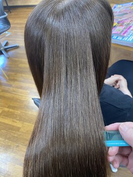 ヘアーズ サエミ 髪質改善カラー