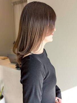 ミロアヴィタ 平尾(miroa vita) レイヤーカット 顔周りカット アッシュ 髪質改善 縮毛矯正 20代