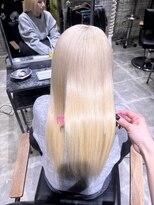 ウム(UMM)&nbsp;ブロンドヘア / エクステ