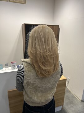 オーシー 四ツ井店(O'sea) ホワイトブランド×ガッツリレイヤー