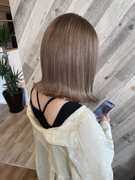 エル(aile) ミルクティーラテベージュ