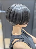 ハンサムショート×ネイビーブルー×ハイライト×モードヘア