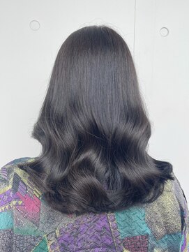 カリーナコークス 原宿 渋谷(Carina COKETH) 暗髪カラー/アディクシーカラー/インナーカラー/ダブルカラー