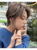 センターパート×抜け感ショート