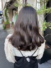 ヘアーシグネチャー(Hair Signature) フォギーブラウン×ゆるふわロング