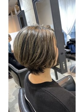 ボンズサロン オモテサンドウ(BONDZSALON OMOTESANDO) 白髪ぼかし×白髪ハイライト×痛まない白髪染め【表参道/原宿】
