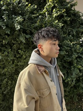 ローグ(Logue) スペインカール/メンズパーマ/メンズカット/フェード