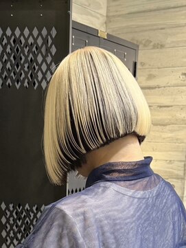 ヲタク(wotaku.) アンブレカラープレイングカラーインナーカラーハイトーンボブ