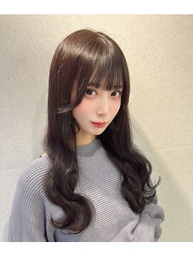 ユーフォリア 渋谷グランデ(Euphoria SHIBUYA GRANDE) 透明感カラー　グレージュブラウン　ウェーブ巻き　アイドル