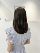 ソア(soa)&nbsp;ロングでもレイヤーを入れて軽い雰囲気に