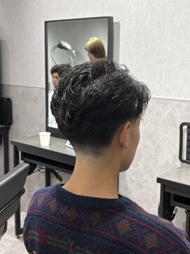 テクト バイアッシュ 吉祥寺店(Tect by Ash) テーパーフェードニュアンスパーマショートセンターパート