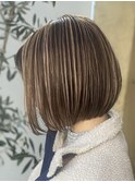 ナチュラルハイライト 白髪ぼかしにも◎ 前下がりボブ 大人女性