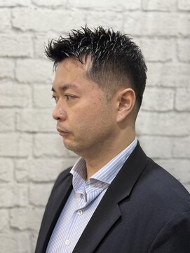 グレイスフル バーバープラチナム 六本木店(Graceful Barber platinum) 理容室定番!オシャレ刈り上げショート