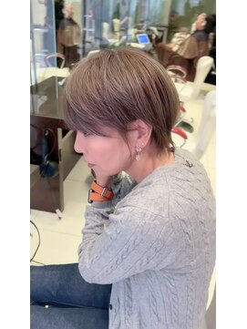 アース 栄店(HAIR&MAKE EARTH) earthショートレイヤーボブミルクティー丸みショートボブ
