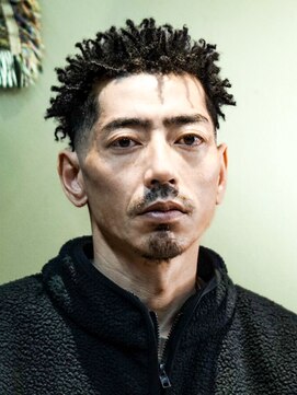 プロショップウェーブ(PRO SHOP WAVE) スペインカール/フェザーパーマ/メンズパーマ/テーパーフェード