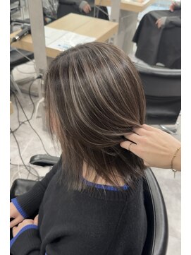 レディアル 大宮(REDEAL ope.) 【ハイライト】ベージュハイライトバレイヤージュ