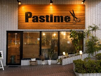 パスタイム(Pastime)の写真/【隠れ家】大型店が苦手な方へ。一対一の丁寧な接客で、髪と心の「変化」に寄り添う贅沢時間を。