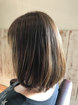 ヘア サロン ラニ(Hair salon Lani) ミディアムストレート