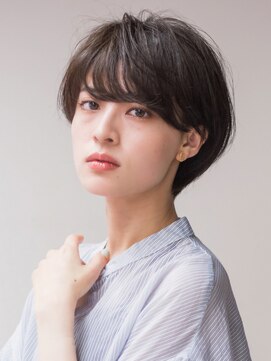 サーカス バイ ビュートリアム 青山(CIRCUS by BEAUTRIUM) マッシュショート20代30代40代大人可愛い暗髪うる艶髪青山表参道