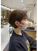 ショート×ベージュカラー