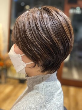 ラナホンジン(Lana HONJIN) ショートスタイル