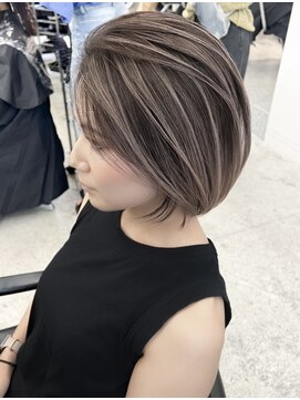 ジル ブラン 福岡(JIL BLAN) 巻きやすいベージュボブ/ショートカット/レイヤーカット/福岡