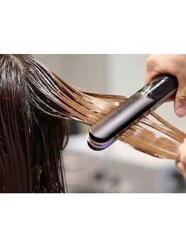 【白楽駅徒歩3分】話題のケアプロで髪質ケア☆広がりやすい髪も扱いやすく、柔らかにおさまります◎