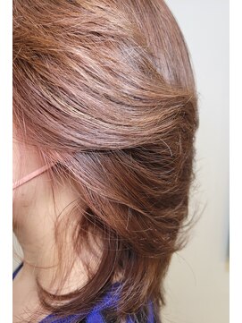 松本平太郎美容室 国立店 ミディアムレイヤー×イヤリングカラー/30代40代50代60代