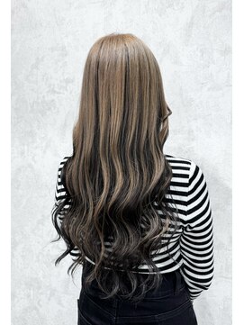 デミヘアー(Demi hair) ベージュ×アンブレラカラー