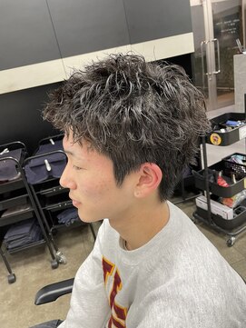 モエバイアリア(Moe by aria) スパイキーショートパーマ