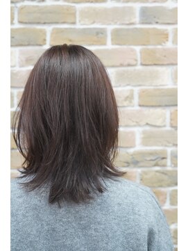 ナチュラルピー 総持寺店(Natural.P) ミディアムレイヤー