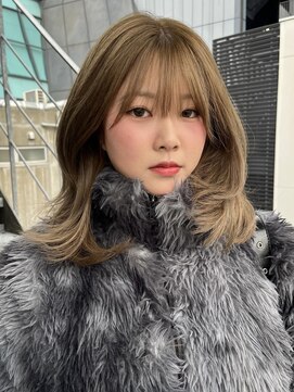 ナループロア ルームー(Nalu pu loa ROOMOO) レイヤーカット/オリーブベージュ/海外風レイヤーカット