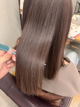 アルディイースト(hardi EAST) 艶ブラウン×髪質改善