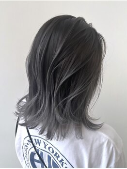アルドーレヴェントホリエ(Ardore vento horie)の写真/《四ツ橋駅徒歩1分/NEWOPEN》髪を優しくケアしながら透明感のあるグレイカラーが叶う♪