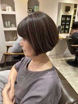 30代40代50代60代/白髪ぼかしハイライトショートボブ