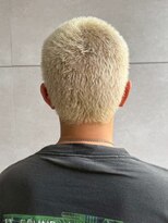 メンズサロンオー 宮崎(Men's salon O.)&nbsp;ブリーチ ダブルカラー ハイトーン メンズショート ブロンド