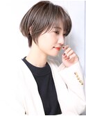 大人可愛い小顔ツヤ髪ツヤ感前下がりショートボブA3