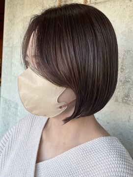 ビスクヘアデザイン(bisq hair design) ショートヘアー　ブラウンカラー　前髪カット　顔まわり　韓国風