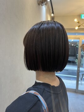 ロミバイリー(Romi by Lyee) 切りっぱなし／ボブ／スタイリング簡単