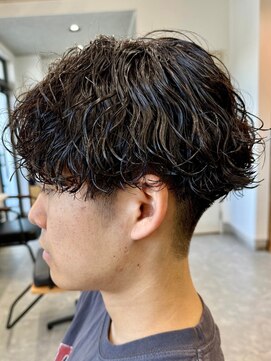 フゥ 宇都宮(FeU) 波巻きパーマメンズパーマメンズヘアツーブロックツイストパーマ