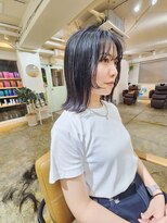 スーハ 恵比寿(SUUHA)&nbsp;伸ばしかけくびれミディ/ステップカット/黒髪ウルフレイヤー