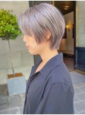 ケアブリーチ/ホワイトグレージュ/ハンサムショート/ひし形/艶髪