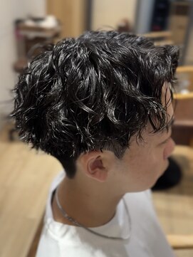 レーヴ(Reve) 目黒/品川　スペインカールブルーブラックフェザーパーマ