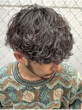 レタッチ バイ フィフス 天神大名(RETOUCH by fifth) 大名波巻きスパイラルパーマメンズマッシュウルフシャドウパーマ