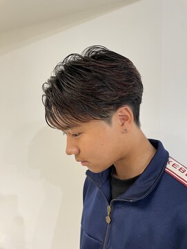 ニアウ 伊勢崎連取店(Niau) メンズマッシュセンターパートニュアンスパーマ